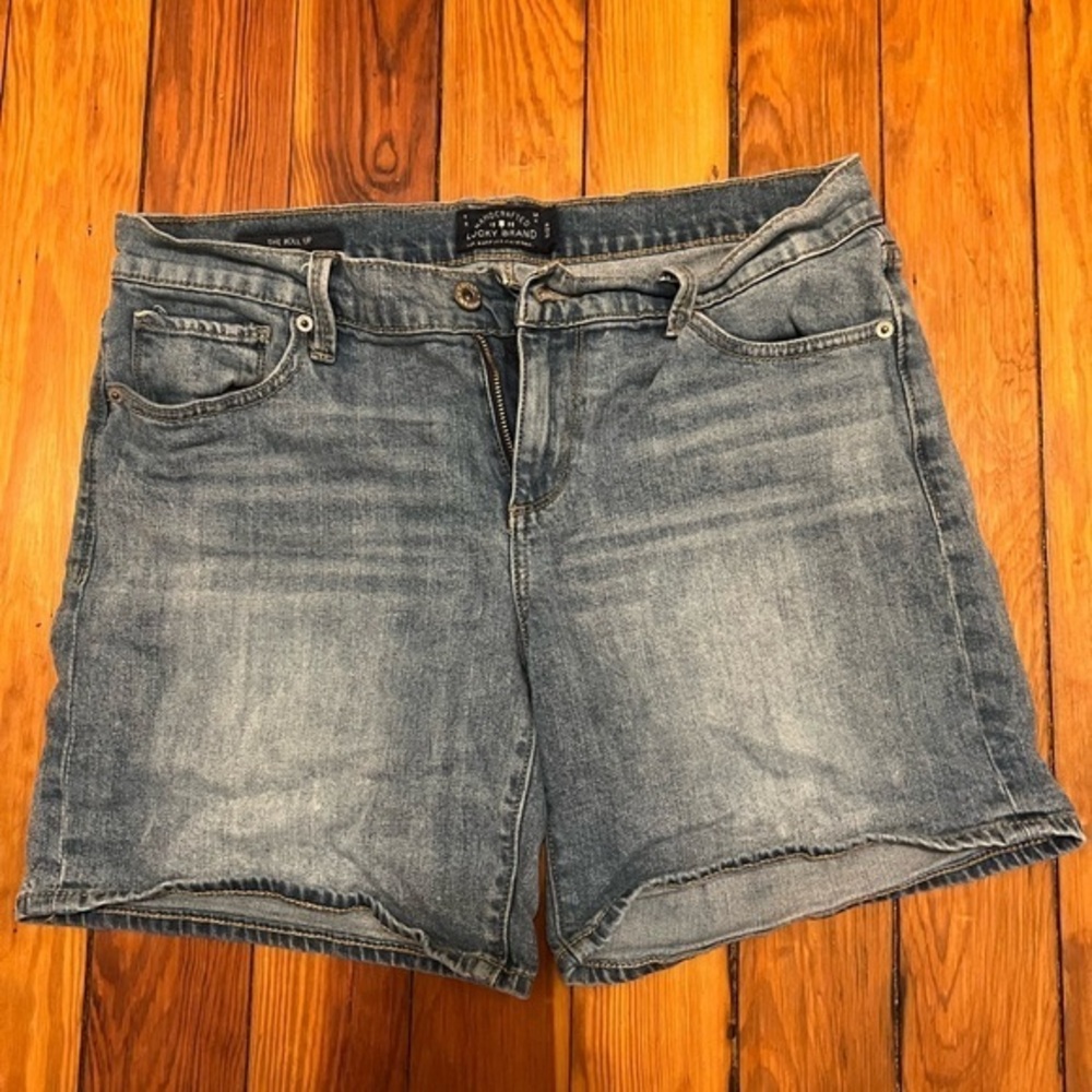 Lucky Brand Women's Light Blue Denim Stretch Shorts Shorts-Size 8